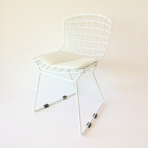 Kids bert chairs - white